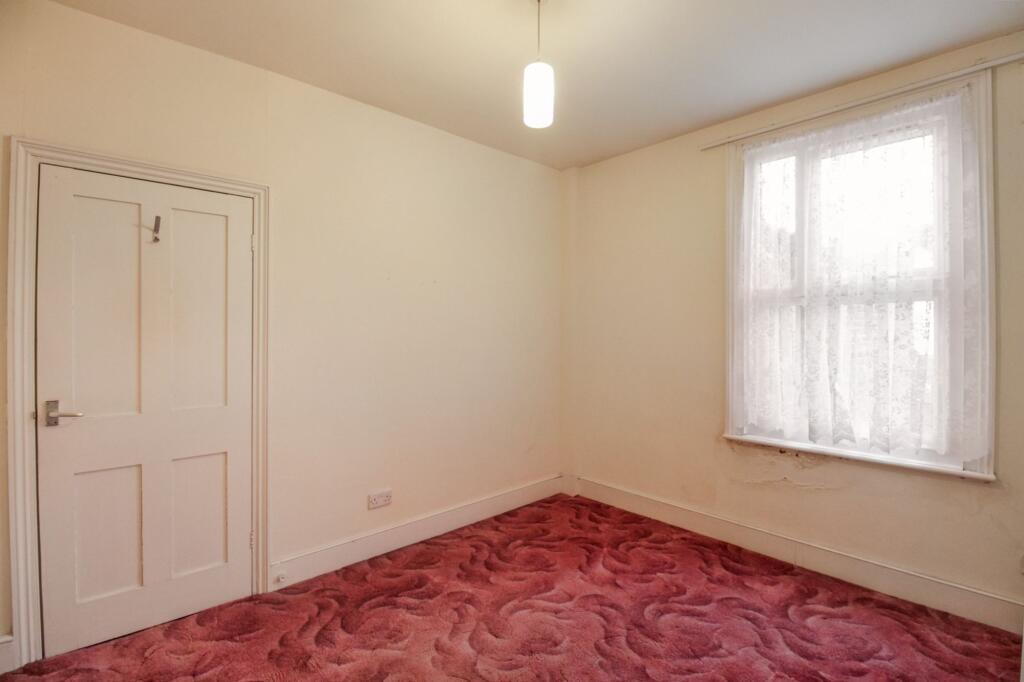 35 Mathews Park Avenue, Stratford, London E15 4AE