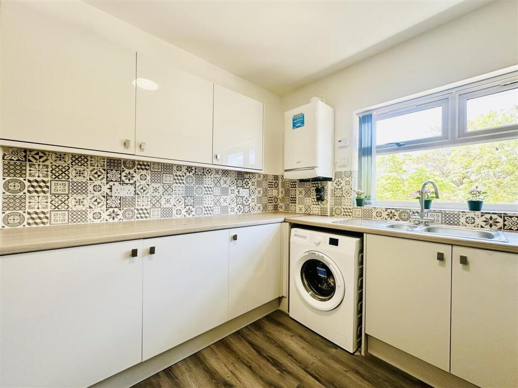 Kitchen 1