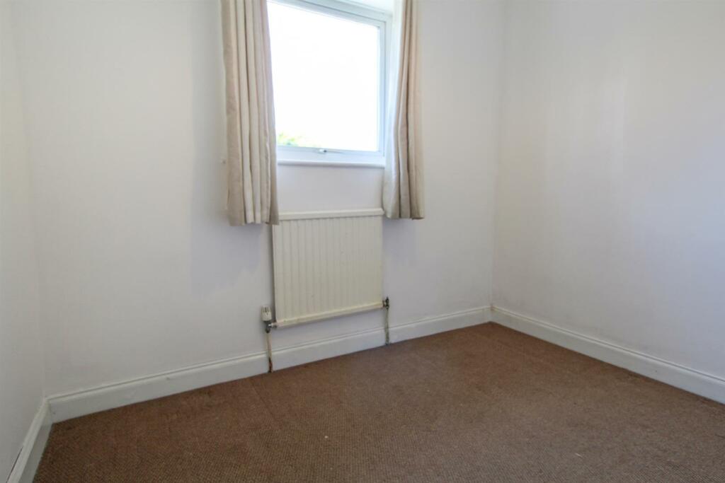 bed3.jpg