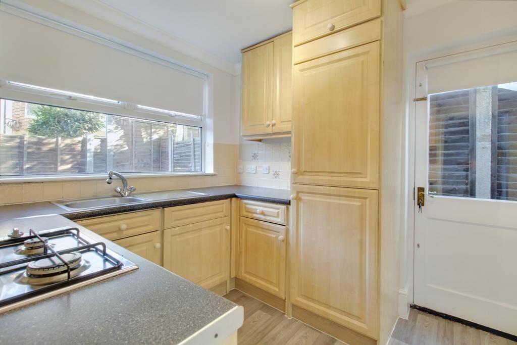 6 KITCHEN II.jpg