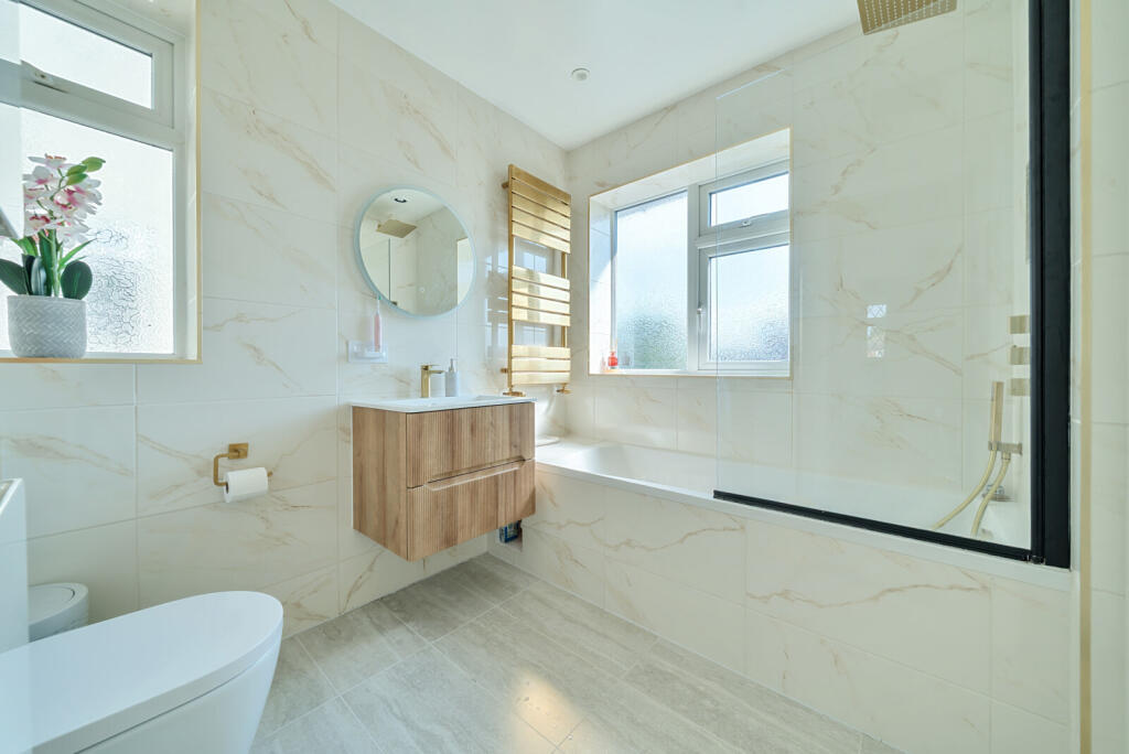 1312496-7-685583a...