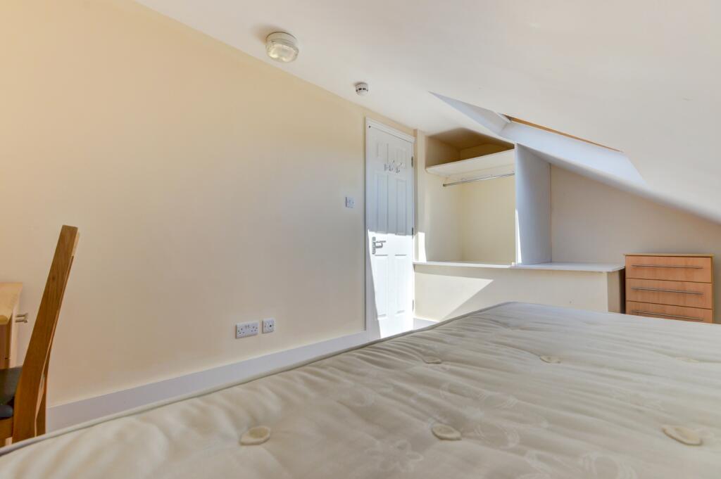BED 8 (2)