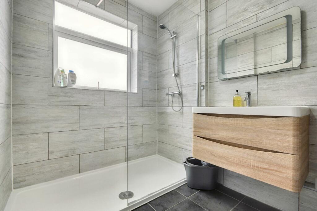 Shower Room 1