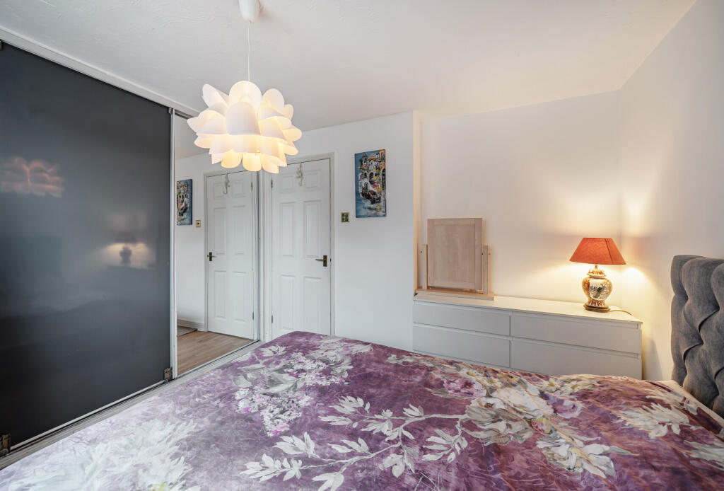 1357653-9-68d6a99...