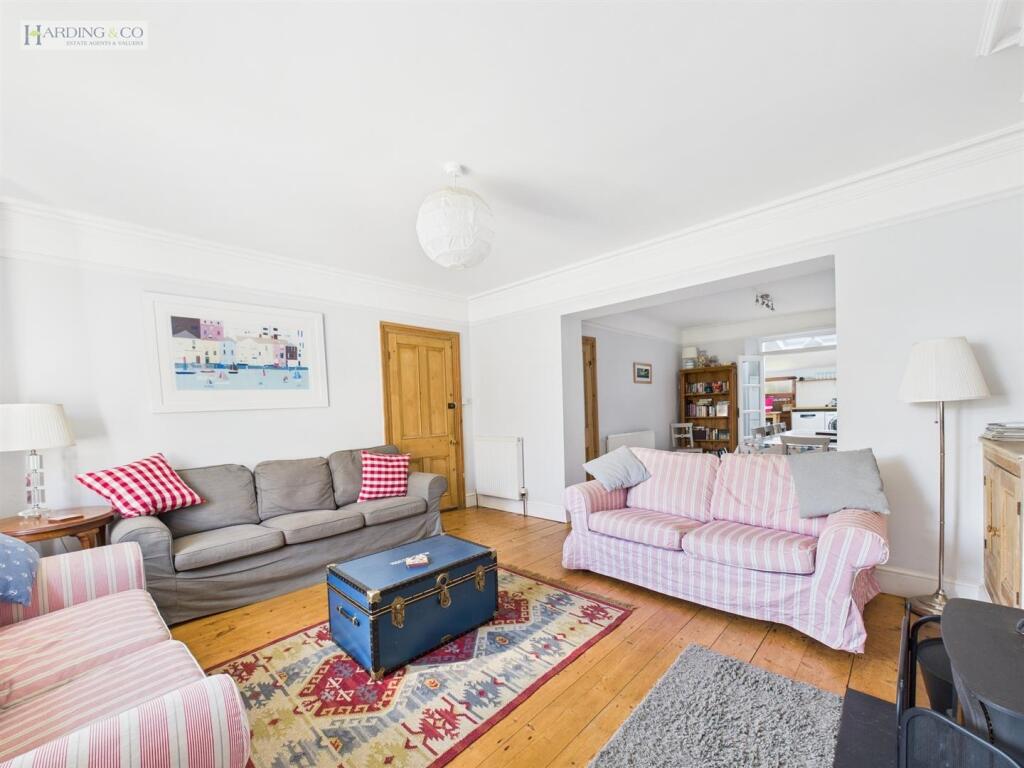 Sitting room iii.jpg