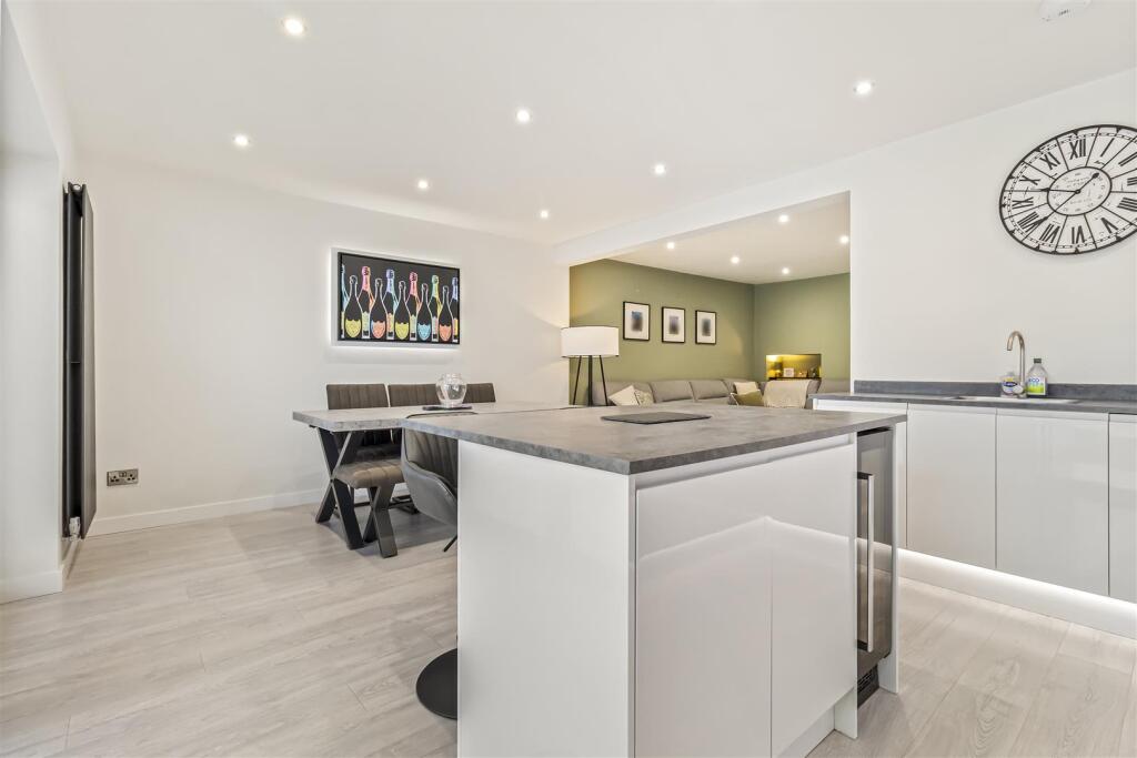 42 Terringes Avenue-018.JPG