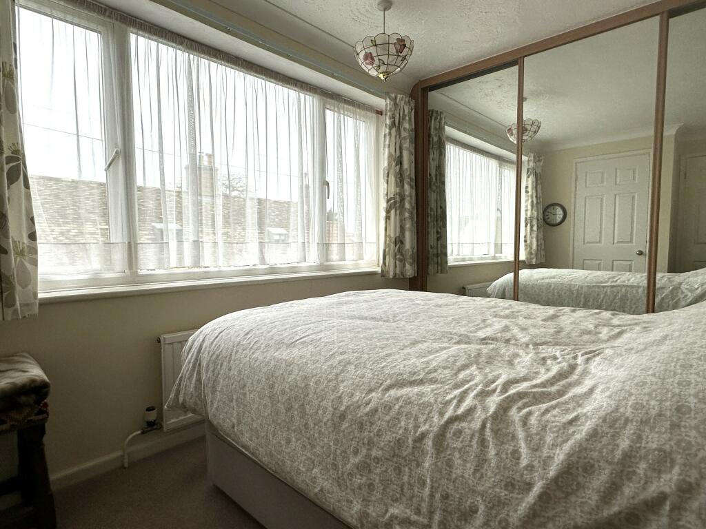 Bed 1.JPG
