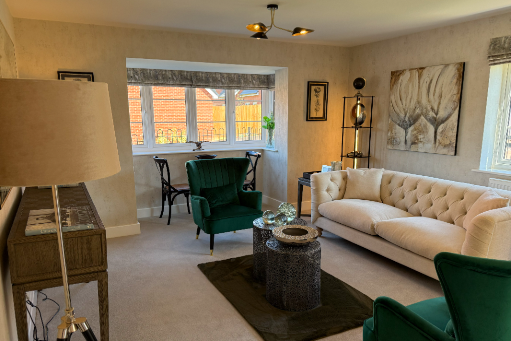 Show House Lounge