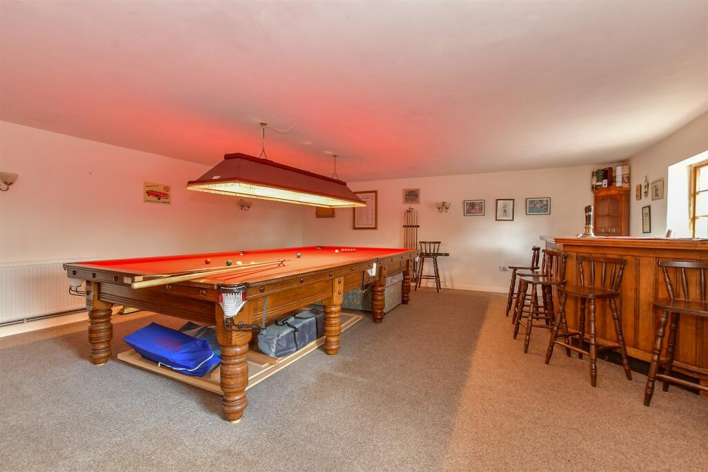 Bar/ Games Room