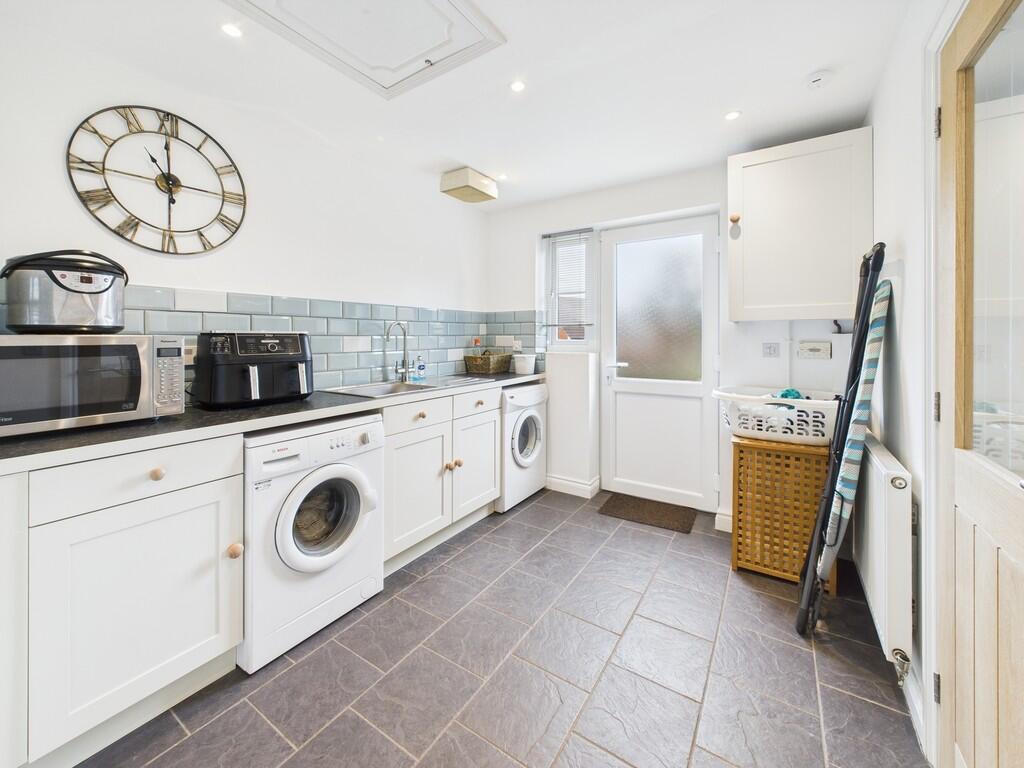 CAM02089G0-PR0429...