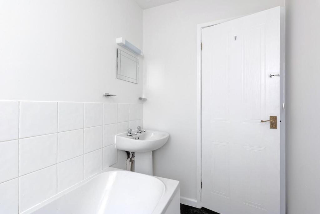 5 Hoylake Drive, Warmley, Bristol BS30 8GS-9.jpg