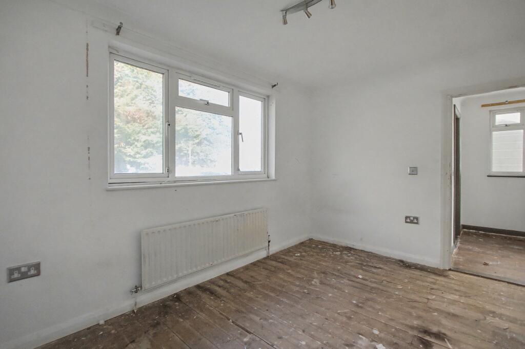 107 Halcot Avenue, Bexleyheath, Kent, DA6 7QA
