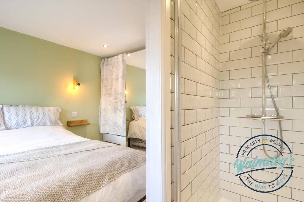 Ensuite shower room