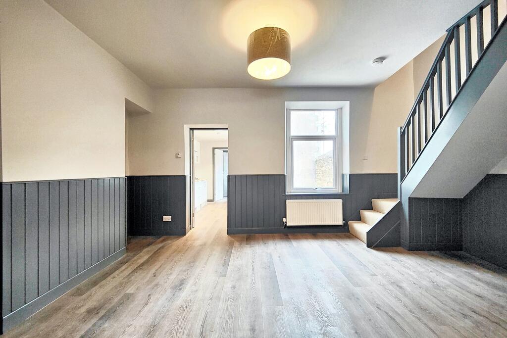 Open Plan &amp; Modern