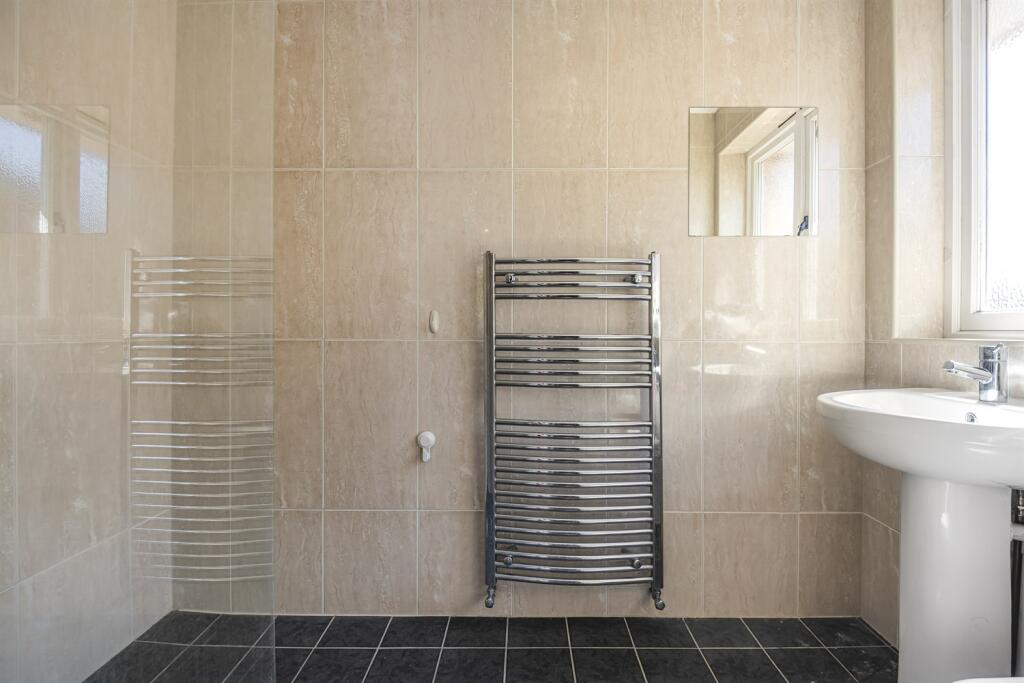 En Suite Shower Room
