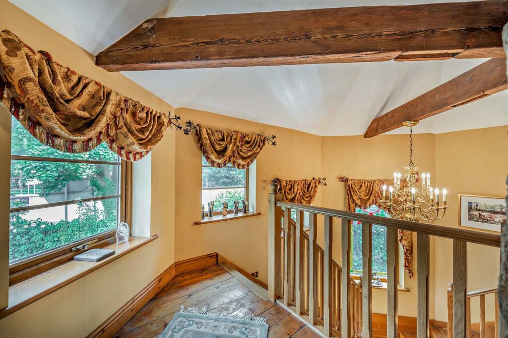 8558170-interior39-800.jpg