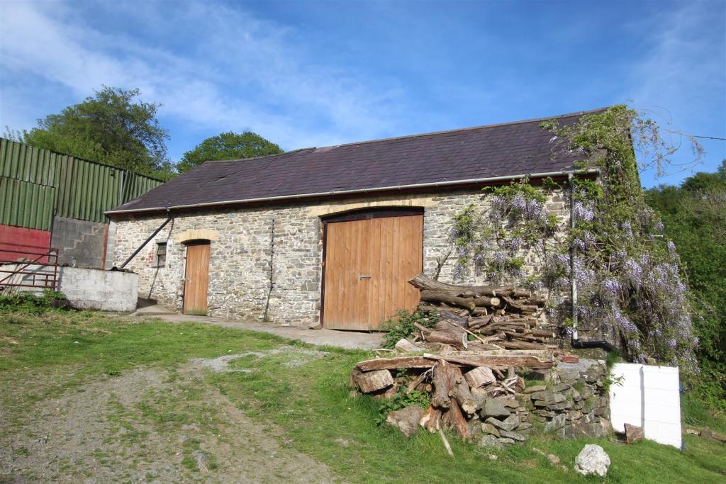 barn 2.JPG