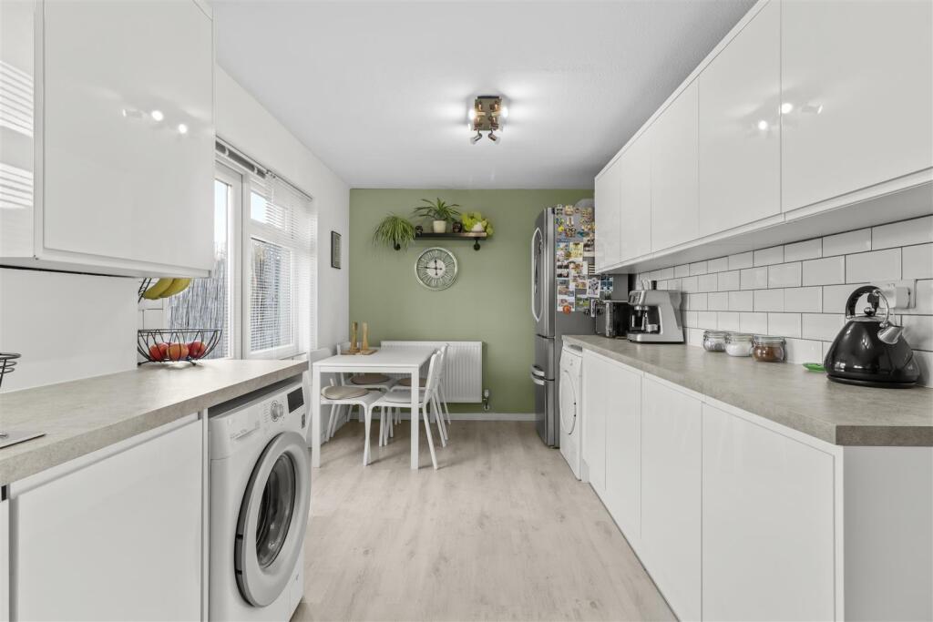 Kitchen diner
