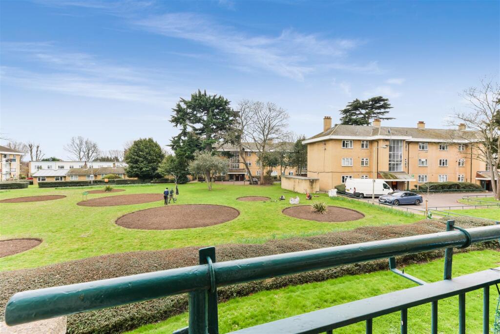 SMITHWOOD CLOSE, 15-22.jpg