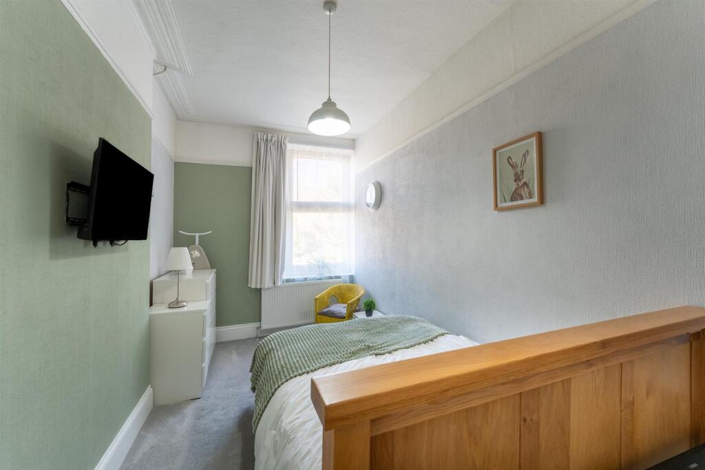 Bedroom2