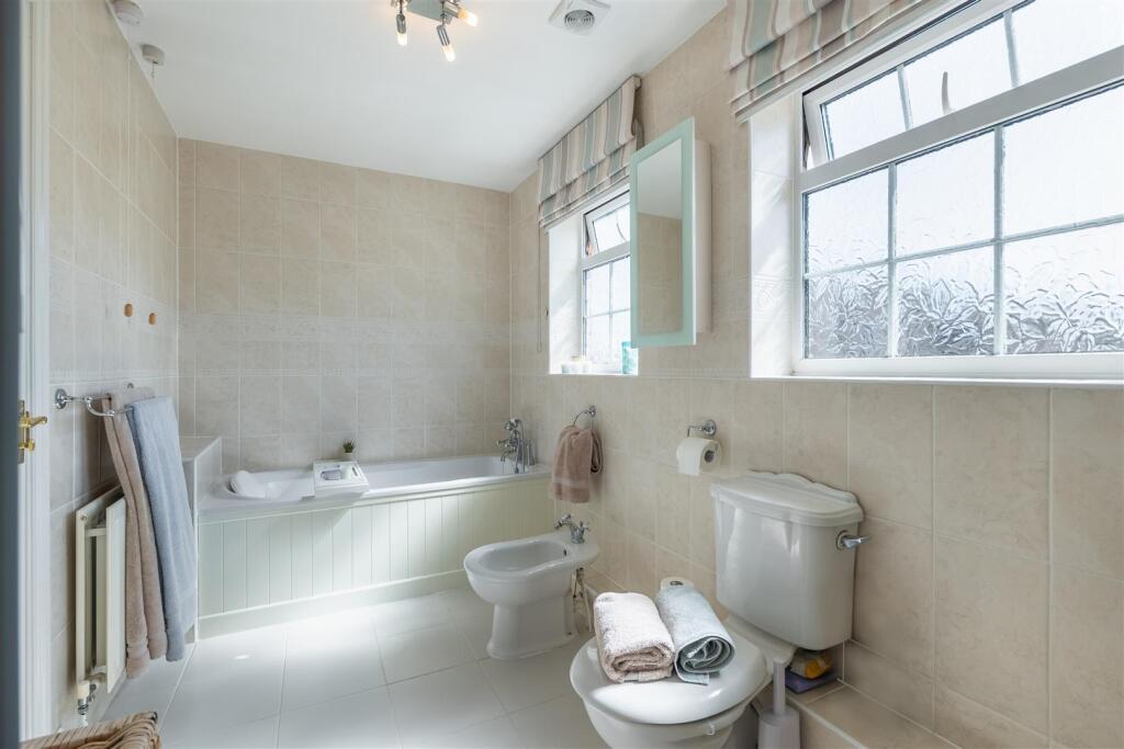 bathrooms-6 edited ... x 2 by peter.jpg