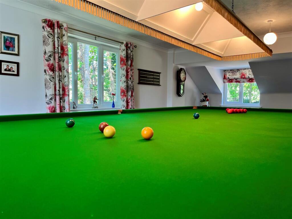 Games Room - image two.jpg