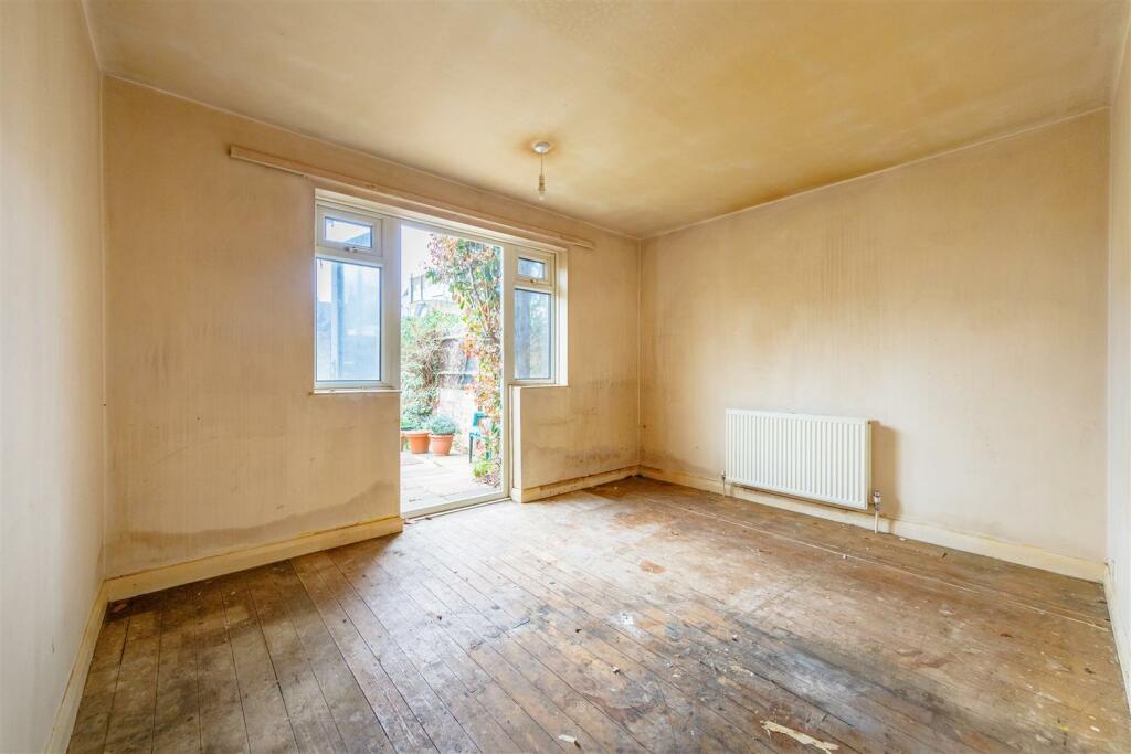 Flat2_MerthyrTerrace_SW138DL (14).jpg