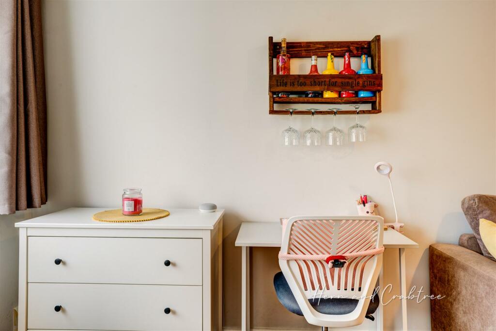 Runcorn Close, Old St Mellons, HernCrabtree (3).jp