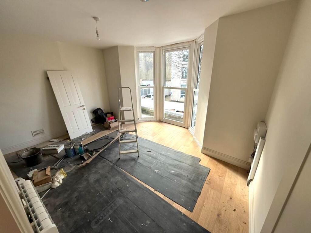 9c067825-13ba-46ee-9