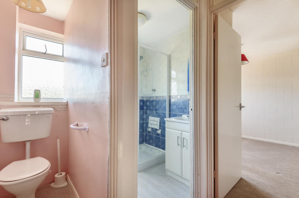 Wc/Shower Room