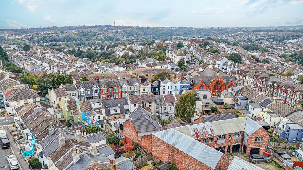 DJI_20251010142336_0448_D_Alto.jpg