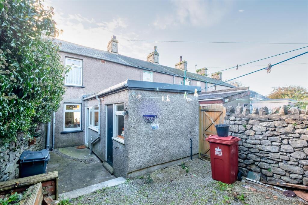 38 Beckside Road (10 of 16).jpg