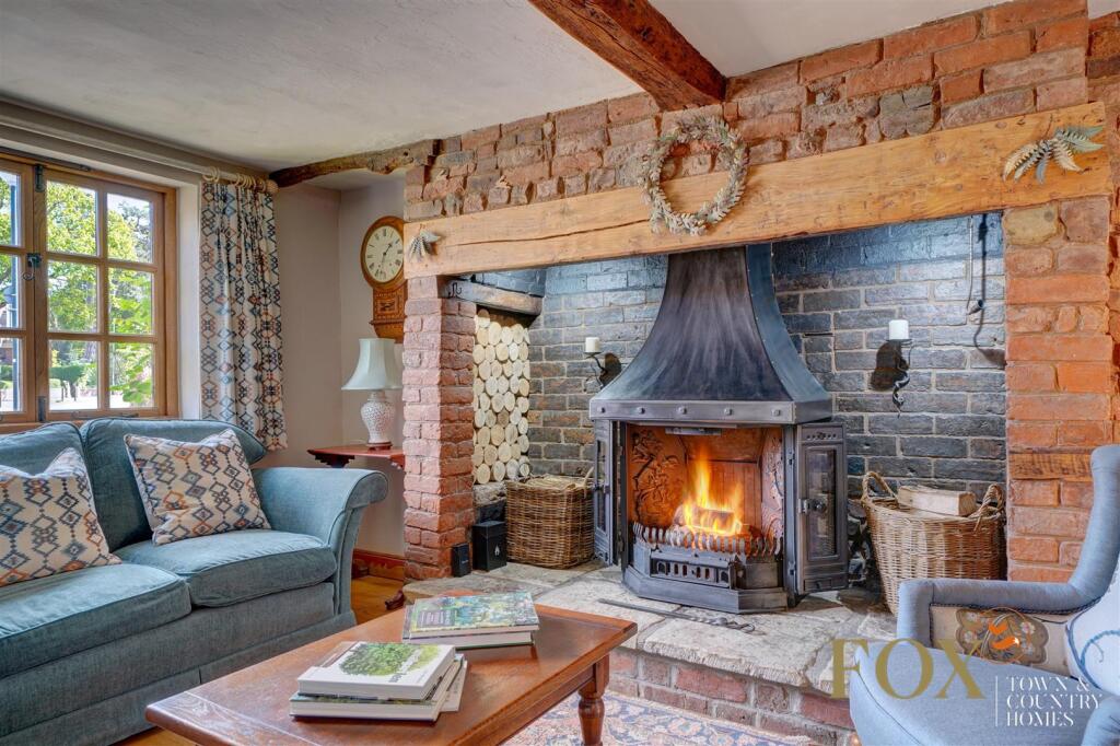 Folly Cottage (18).jpg