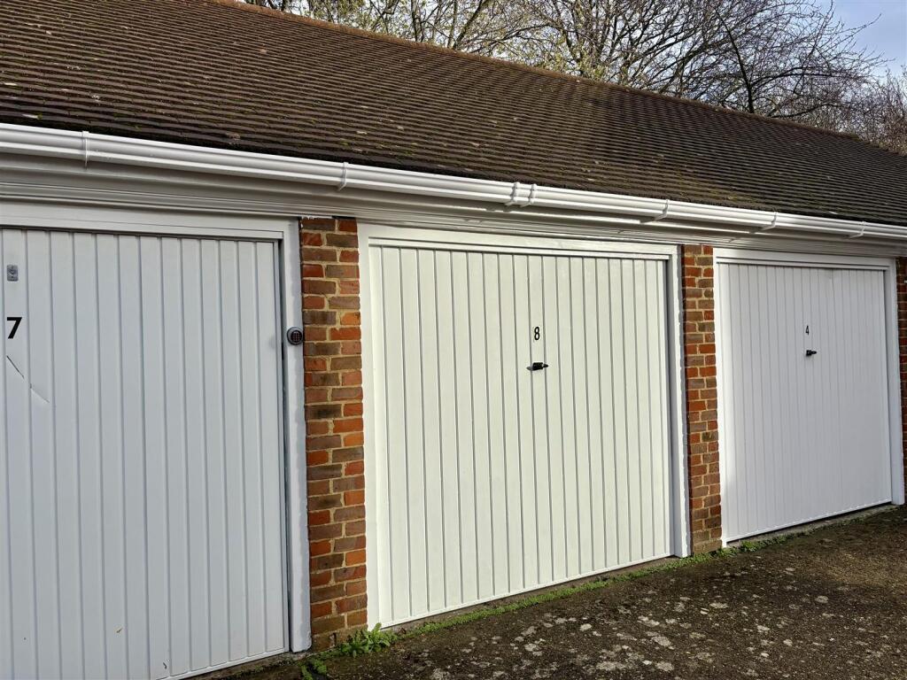 Garage &amp; Parking