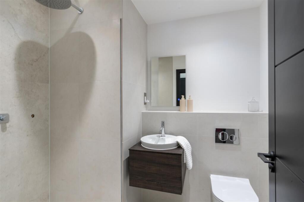 Show Home - Master En Suite