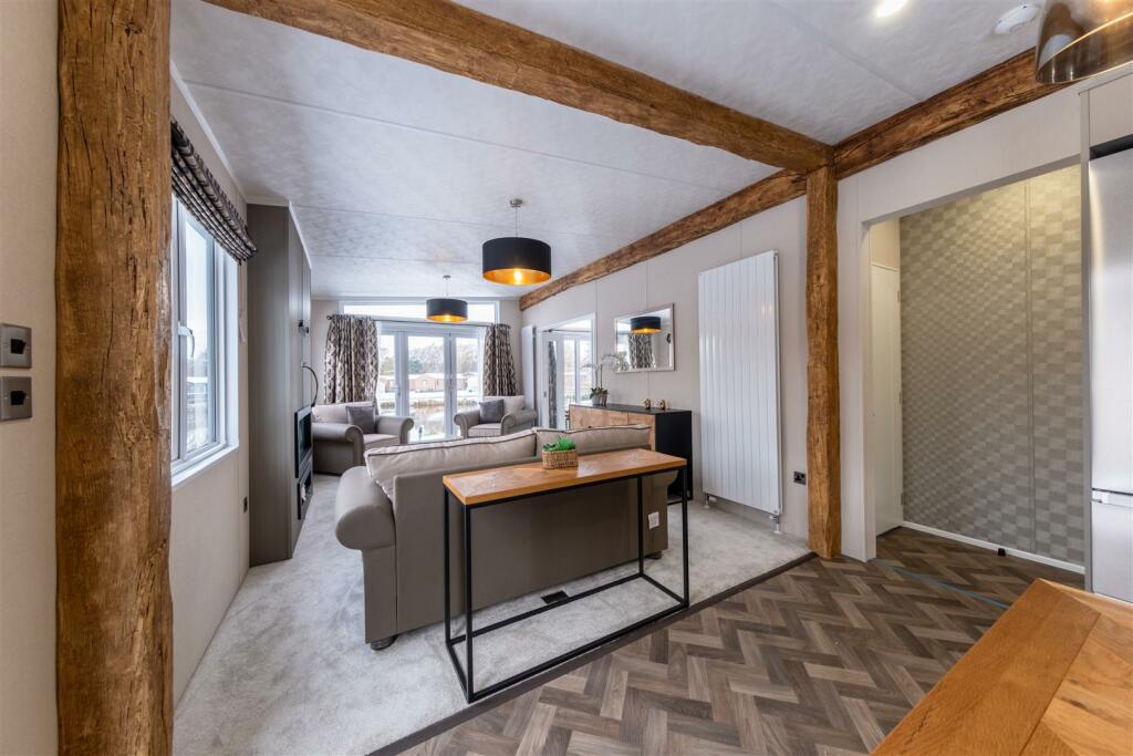 65 Oakmere Country Park-011.JPG