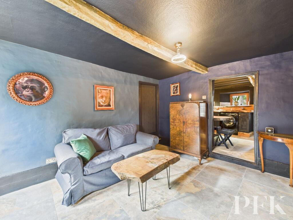 1 Midtown - Living Room