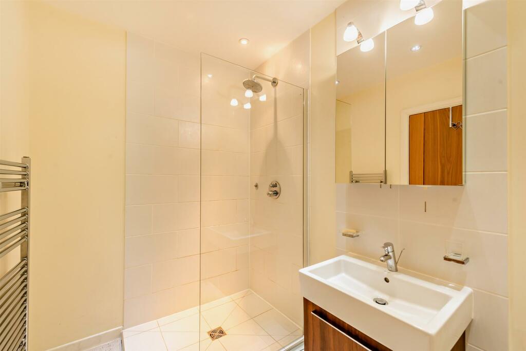 8580738-interior02v2-800.jpg