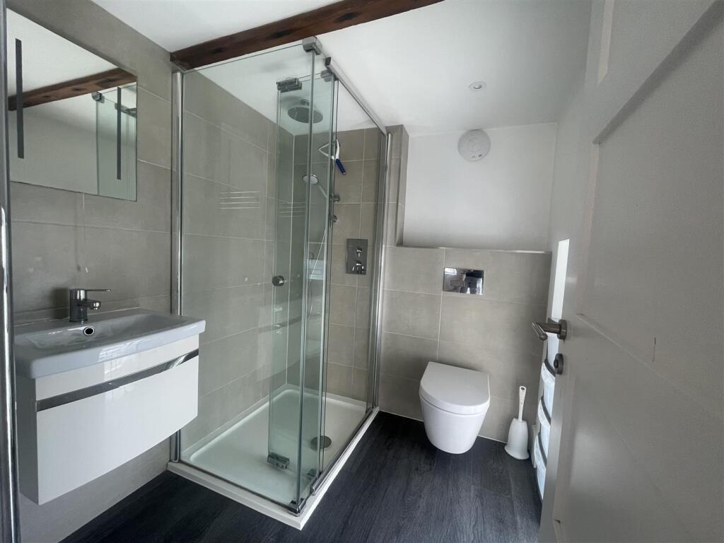 Shower room.jpeg