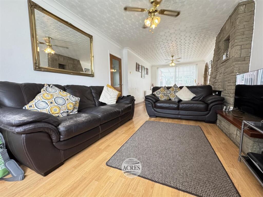 IMG_2174 (Large).jpg