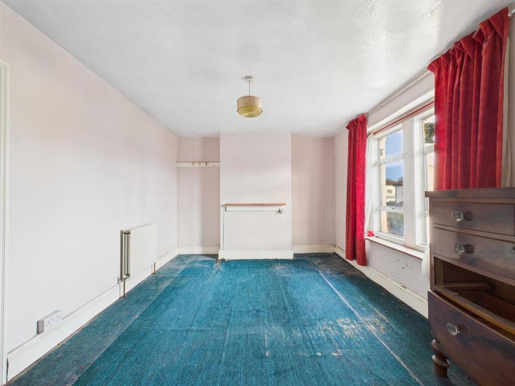 10 - Victorian House for Auction, Kingswood, Brist