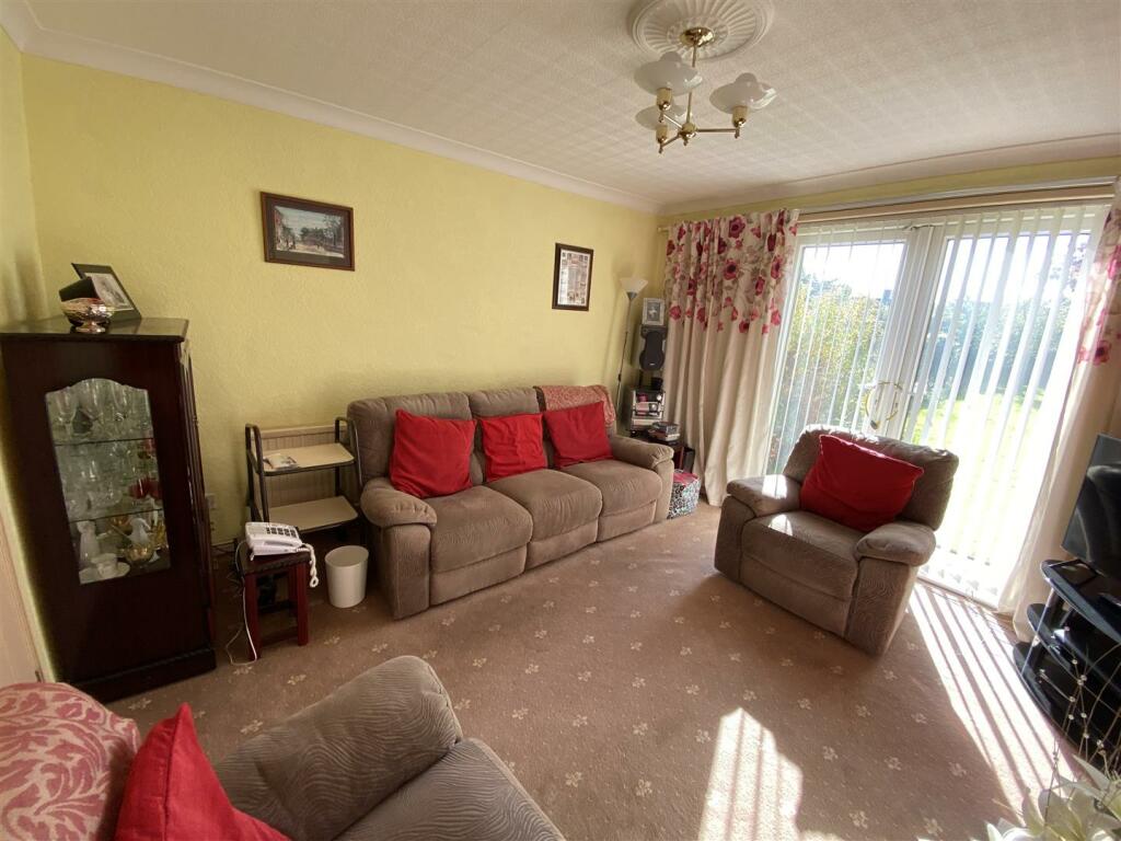 Lounge: