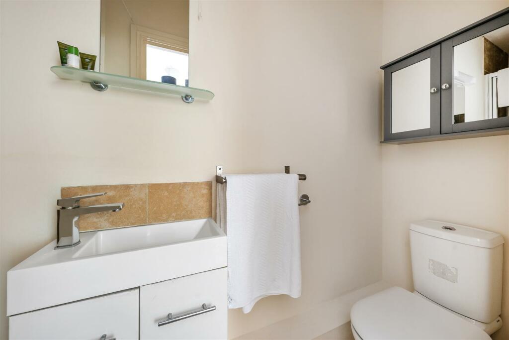 2702202427_REL_Flat C 6-8 Hanbury Street _E1 6QR_0