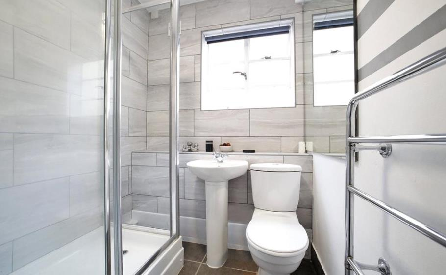 58 farley court 7 15.08.png