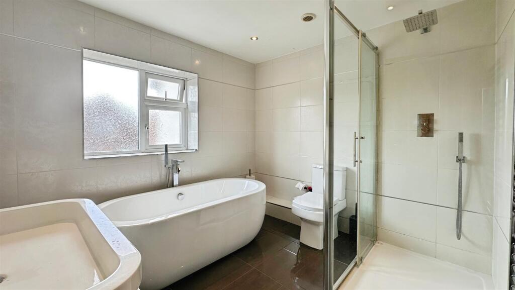 ed640a1e--4822-B92B-F18F34740D0E-66192-0000156332D