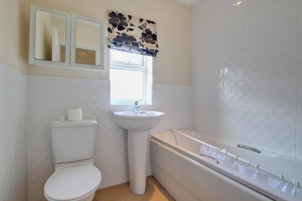 BATHROOM/W.C.