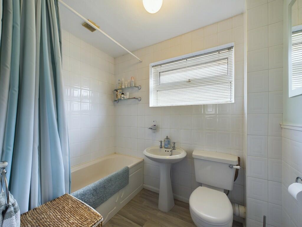 CAM02060G0-PR0209...