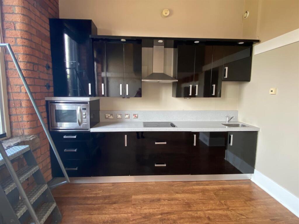 KITCHEN 4.jpg