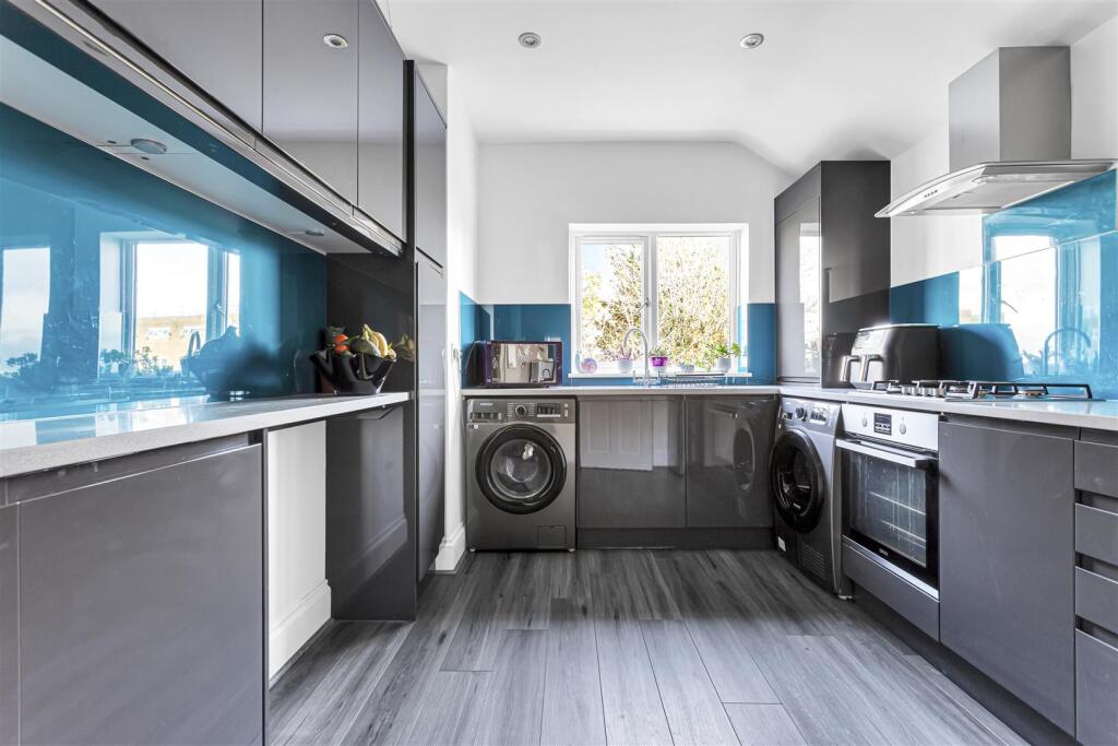 Gordon Avenue Kitchen.jpg