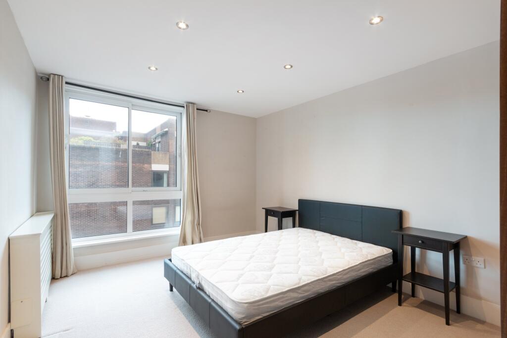 Valiant House 15 Ph6